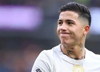 وكيل إنزو فرنانديز يلمح إلى مستقبله في تشيلسي الحب متبادل مع ريال مدريد