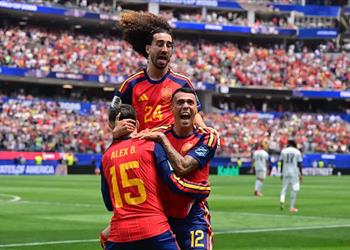 فيديو إسبانيا تحجز مقعدا في دور الـ 16 من كأس العالم بثلاثية أمام النمسا