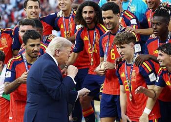لاعب إسبانيا يتجاهل ترامب بعد التتويج بكأس العالم