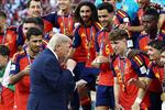 لاعب إسبانيا يتجاهل ترامب بعد التتويج بكأس العالم