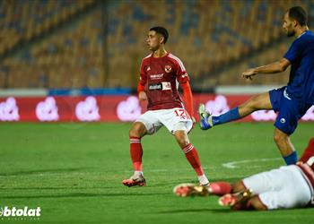 تقارير تكشف موقف الأهلي من مفاوضات الجيش الملكي لشراء رضا سليم