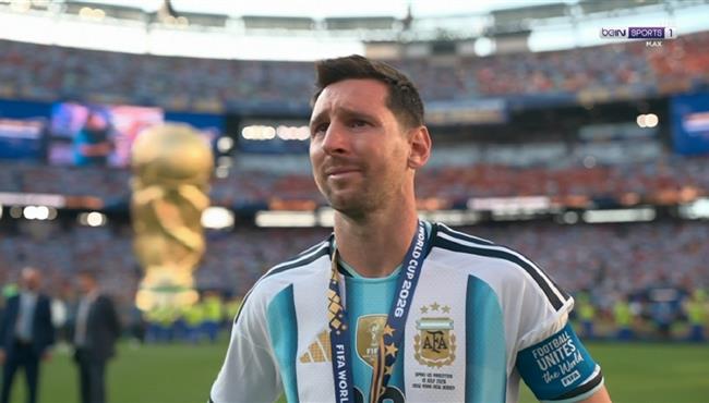 بكاء ميسي بعد الخساره امام اسبانيا في نهائي كأس العالم