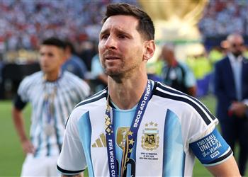 في هدوء تام عودة ميسي إلى الأرجنتين بعد خسارة نهائي كأس العالم