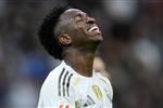 فينيسيوس على رادار عملاق الدوري الإنجليزي