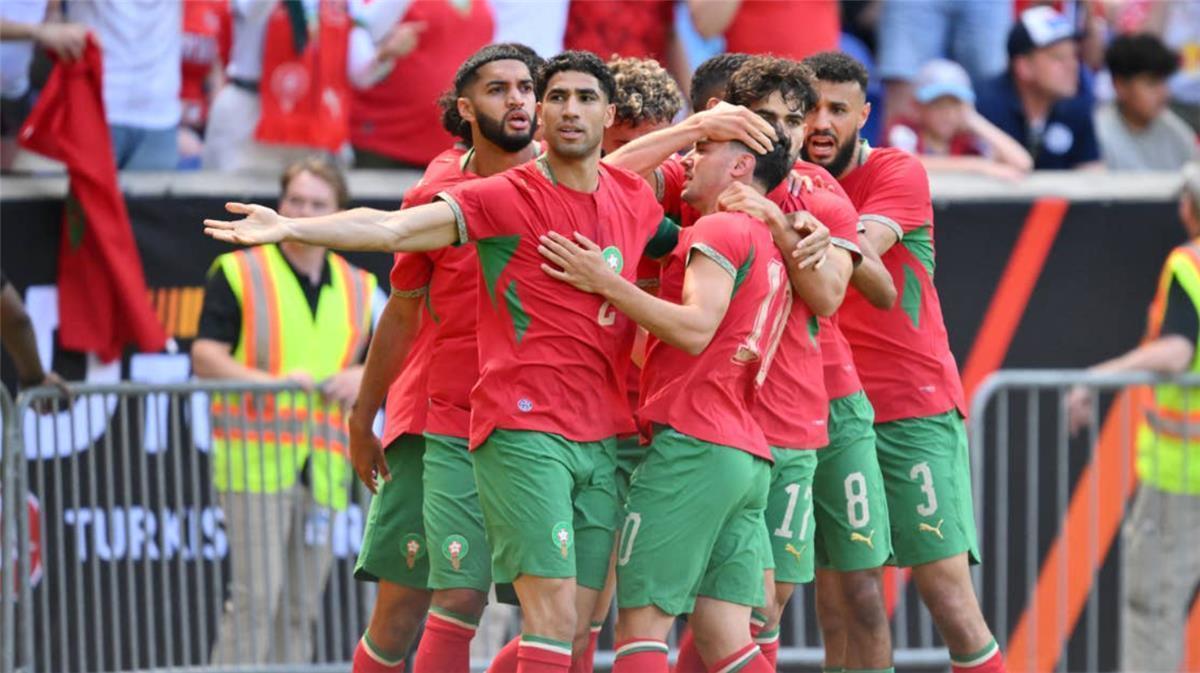 مانشستر يونايتد وليفربول ينافسان فنربخشة على ضم نجم المغرب 