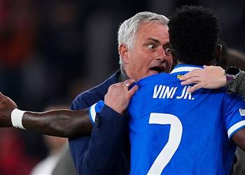 مورينيو ي بلغ ريال مدريد بموقفه من رحيل فينيسيوس جونيور