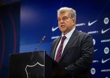 سبب غياب لابورتا عن مرافقة بعثة برشلونة في إنجلترا