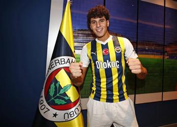عرض أوروبي قد يفسد خطط الأهلي لضم عمر فايد