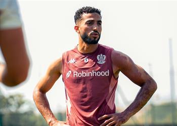 فيديو محمد عبد المنعم يعود إلى تدريبات نيس