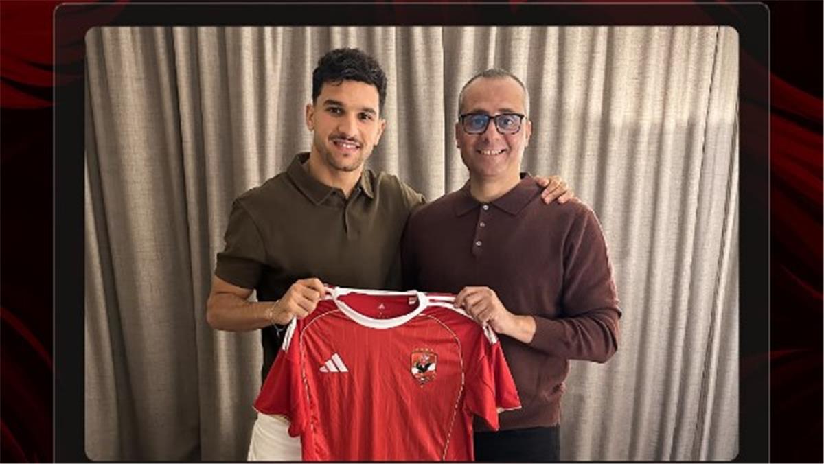 أول تعليق من منصف بقرار بعد انضمامه إلى الأهلي 