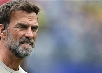 كلوب يفتح النار على إنفانتينو اتفاقه مع ترامب أمر جنوني ويثير الشكوك