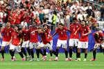 لاعب منتخب مصر يوجه رسالة لـ الرئيس السيسي قبل مواجهة الأرجنتين.. ويقدم وعدًا