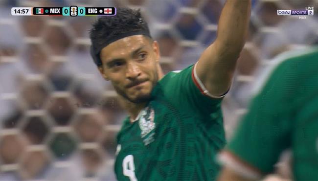 راؤول خيمينيز كاد ان يسجل هدف امام انجلترا بكأس العالم