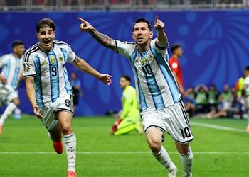 إعلامي إسباني مصر سرق منها كأس العالم وفيفا باتت تعرف باسم أرجنفيفا