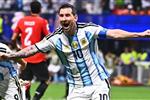 التاسعة تقترب.. كأس العالم يضاعف فرص ميسي في الفوز بالكرة الذهبية 966%