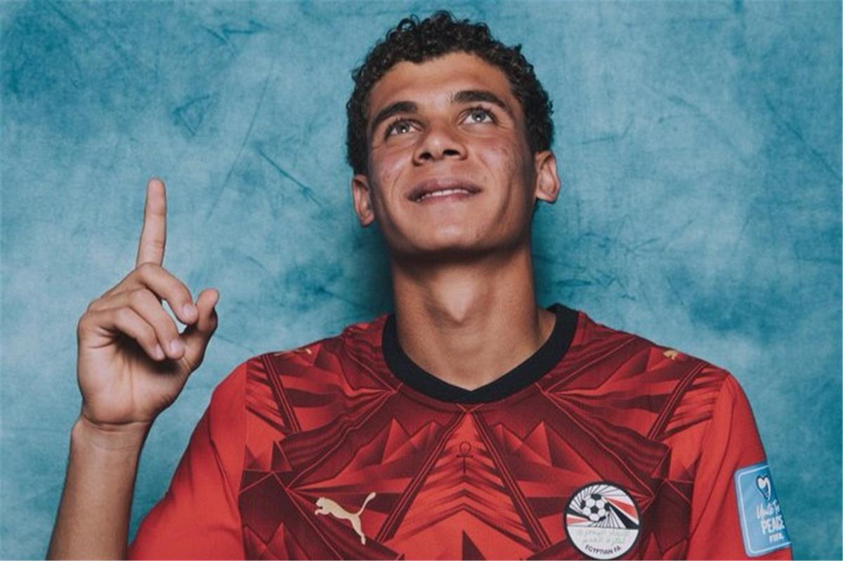 فيفا يشيد بـ حمزة عبد الكريم: أجبر فليك على قرار استثنائي 