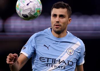 سبورت بسبب ريال مدريد برشلونة مندهش من مانشستر سيتي ب شأن صفقة رودري