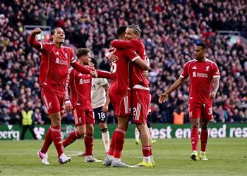 أبرزها ريال مدريد ومانشستر سيتي لاعب ليفربول يرفض عروض ا ضخمة من أجل البقاء