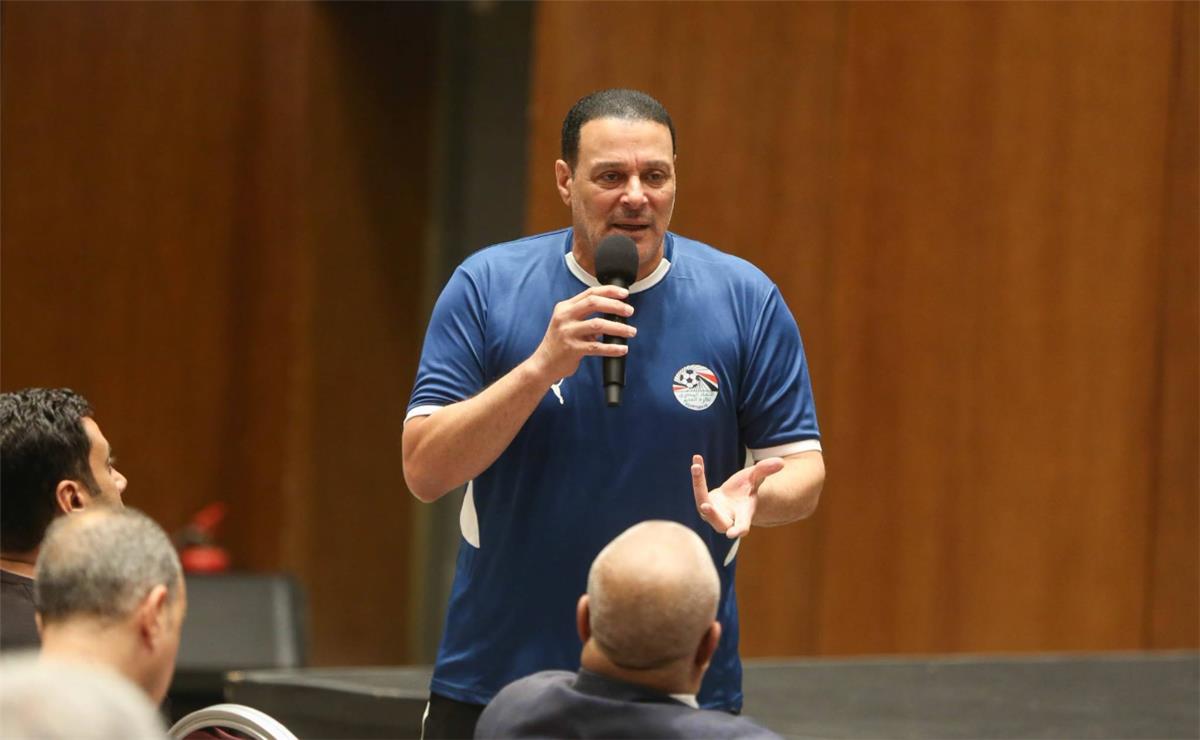 بالأسماء.. تشابك واعتداء بالأيدي في معسكر إعداد الحكام للموسم الجديد 