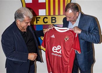 أعظم نادي في العالم ماذا قالت صحيفة إسبانية عن مواجهة الأهلي وبرشلونة في كأس خوان جامبر