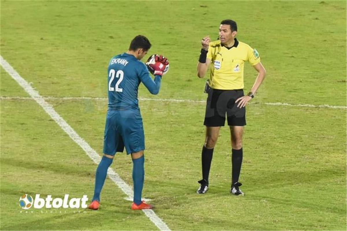 جهاد جريشة يكشف كواليس صادمة داخل لجنة الحكام بشأن ركلة جزاء الأهلي غير المحتسبة أمام سيراميكا