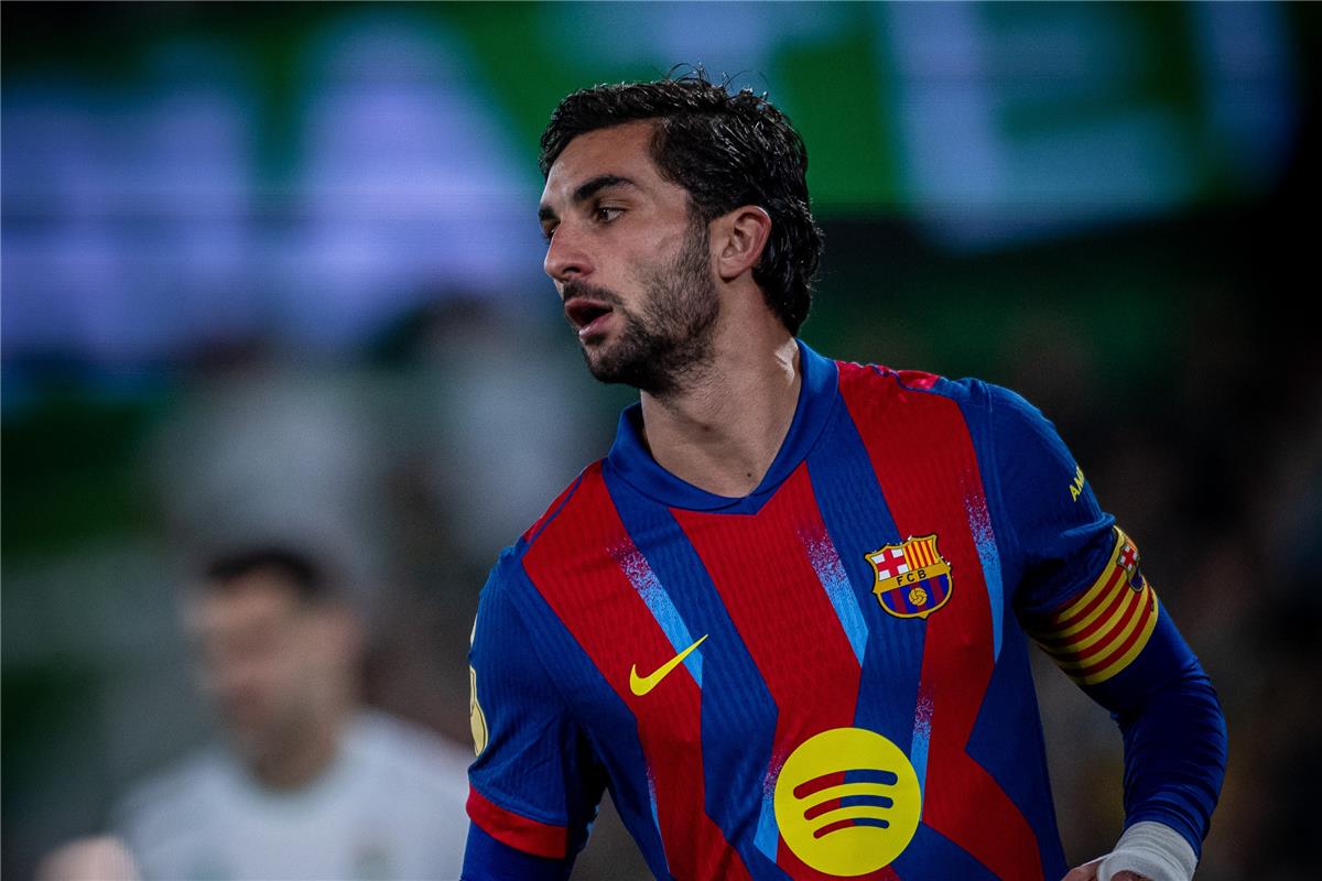 برشلونة يتخذ قرارًا نهائيًا بشأن مستقبل فيران توريس 