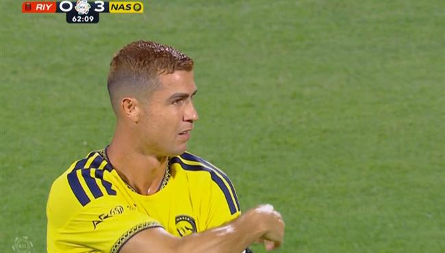 لحظة مشاركة رونالدو في مباراة النصر والرياض بالدوري السعودي