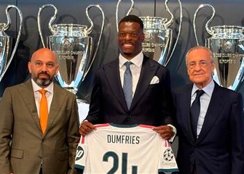 دومفريس يكشف عن طموحه مع ريال مدريد ويوضح ممتن لوجودي في هذا النادي