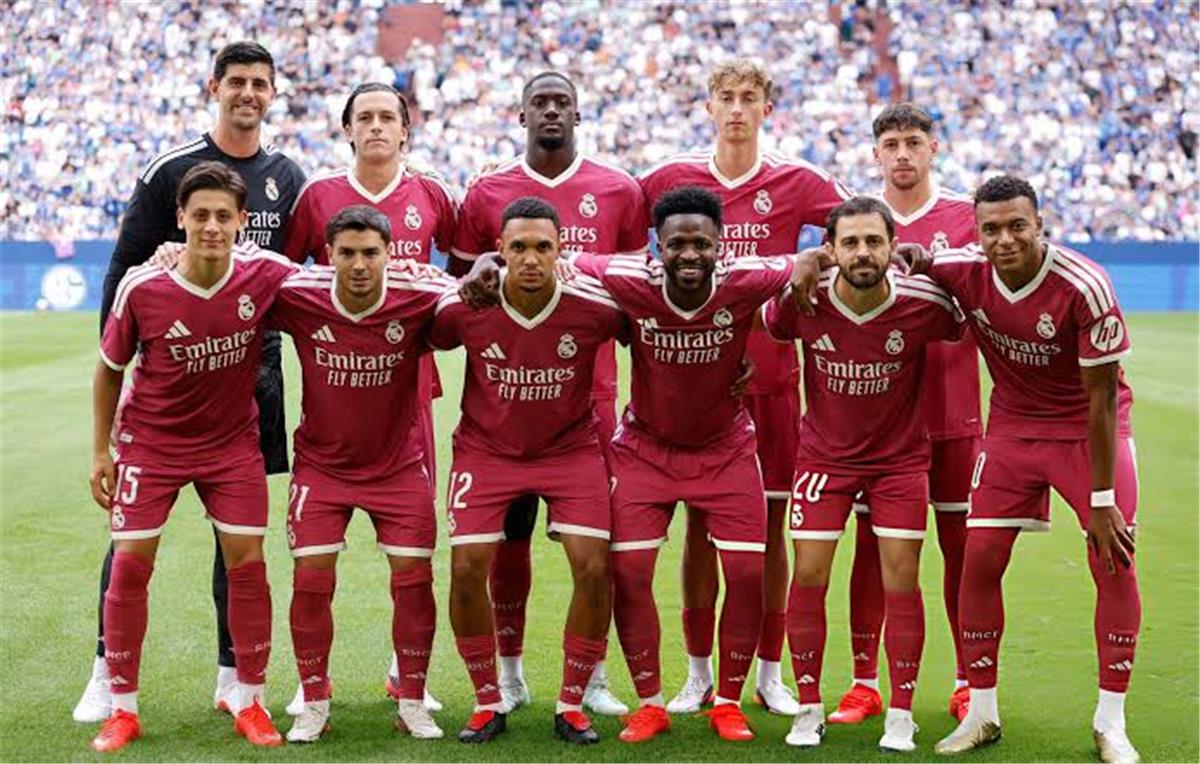 تشكيل ريال مدريد أمام إسبانيول في الدوري الإسباني.. مورينيو يدفع بالقوة الضاربة 