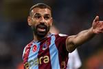طرابزون يحسم التعاقد مع لاعب ليفربول السابق.. وتحديد موعد وصوله