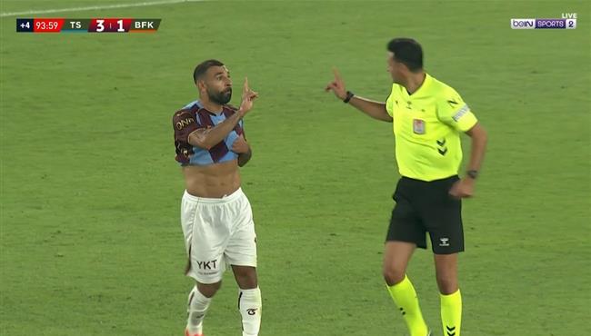 هدف محمد صلاح الثاني الملغي في مرمي باشاك شهير بالدوري التركي