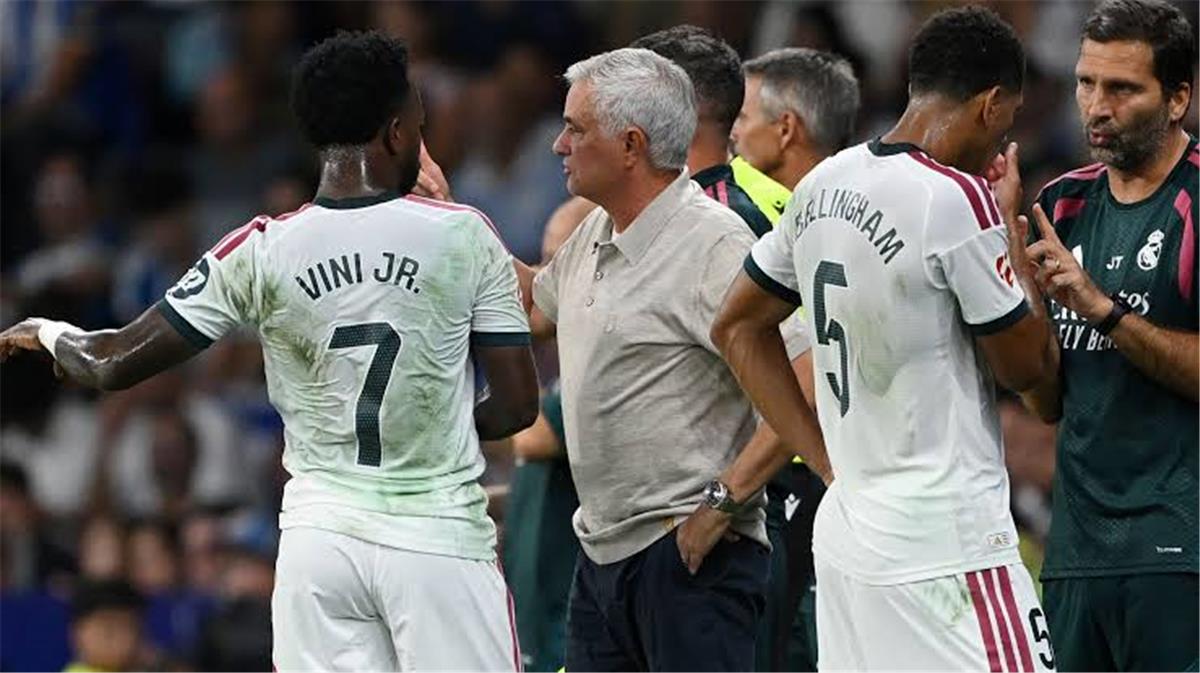 مورينيو يدفع فينيسيوس لاستعادة أفضل نسخة منه مع ريال مدريد