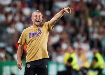 كيف يفعل ذلك هانز فليك يثير غضب لاعب برشلونة