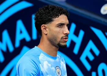 لاعب بارز يستعد لمغادرة توتنهام بسبب عمر مرموش