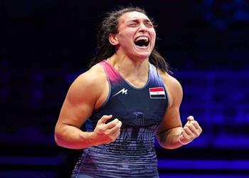سمر حمزة تتوج بذهبية المصارعة في دورة ألعاب البحر المتوسط