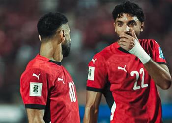 رسمي ا فريق العام للدوري الإنجليزي 2025 26 من رابطة اللاعبين المحترفين موقف صلاح ومرموش