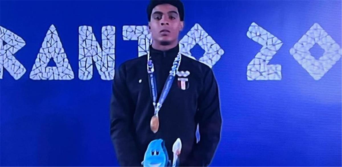 طارق حسن يتوج بذهبية سباق 100 متر مونو في دورة ألعاب البحر المتوسط 