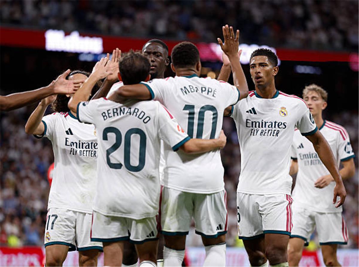 رد فعل ريال مدريد على قرعة دوري أبطال أوروبا.. وإغلاق سوق الانتقالات 