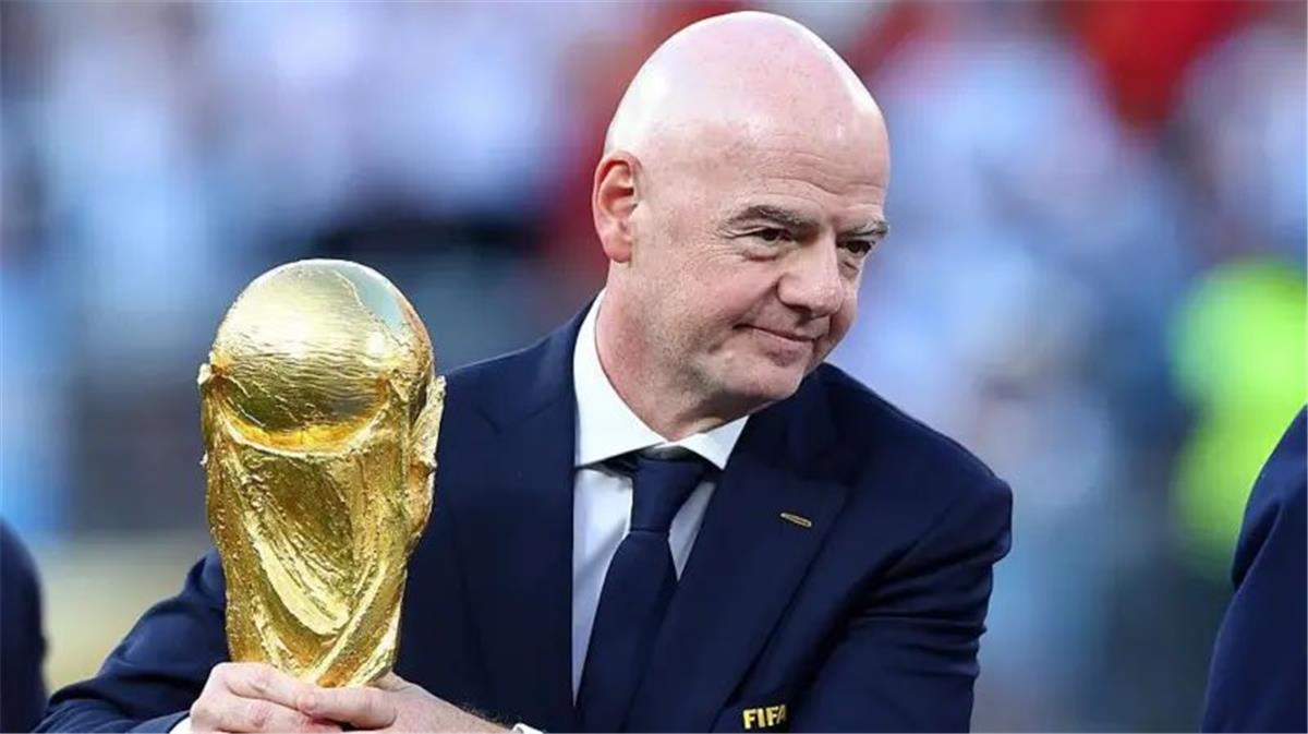 أول المعترضين.. اتحاد بلد أوروبي يعلن سحب الثقة من إنفانتينو 