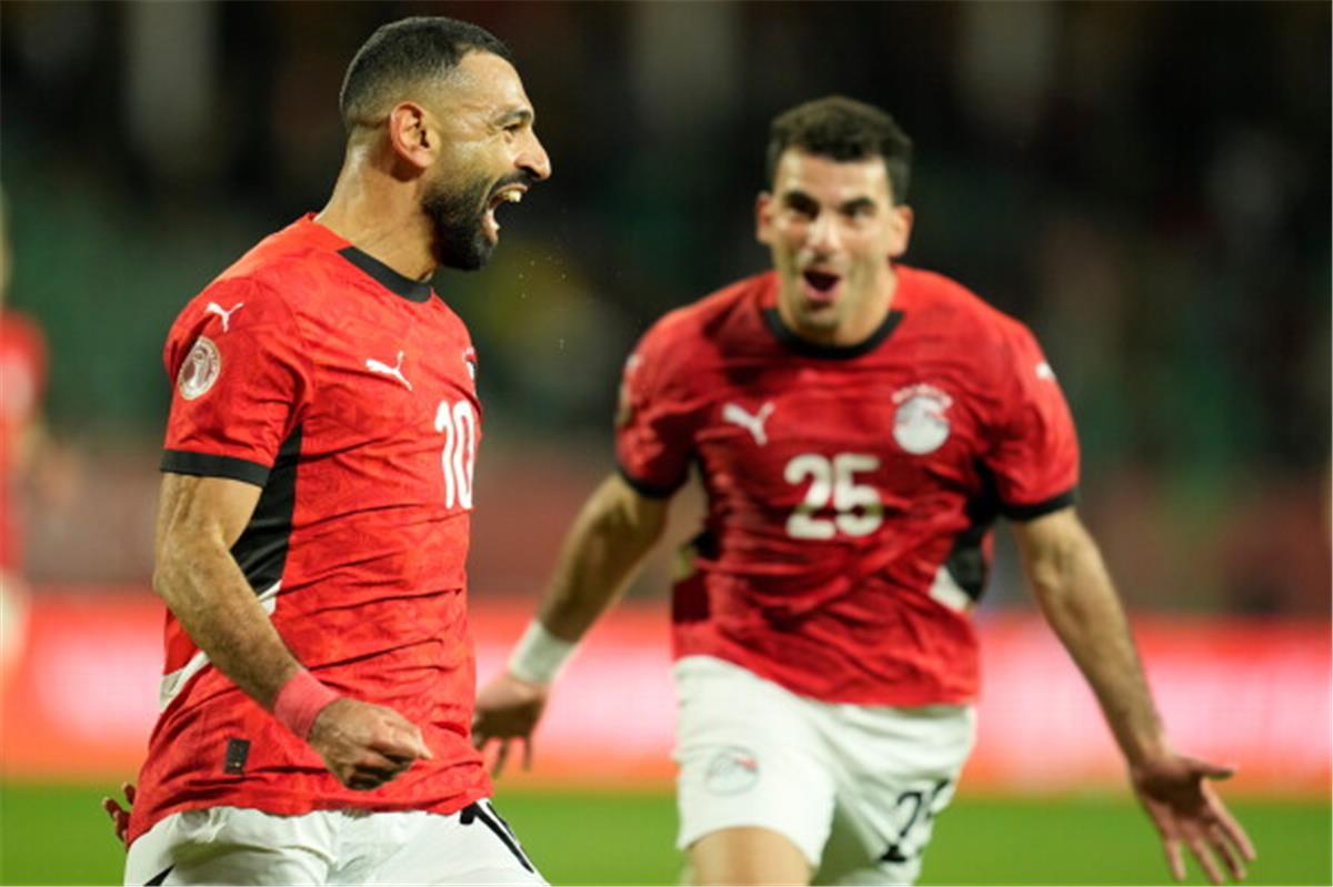 شبكة تركية تكشف لماذا ينفي رئيس طرابزون سبور الاتفاق مع محمد صلاح؟ 