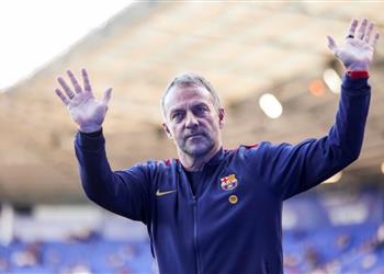 فليك يربط تعاقد برشلونة مع مهاجم جديد بمصير نجم الفريق