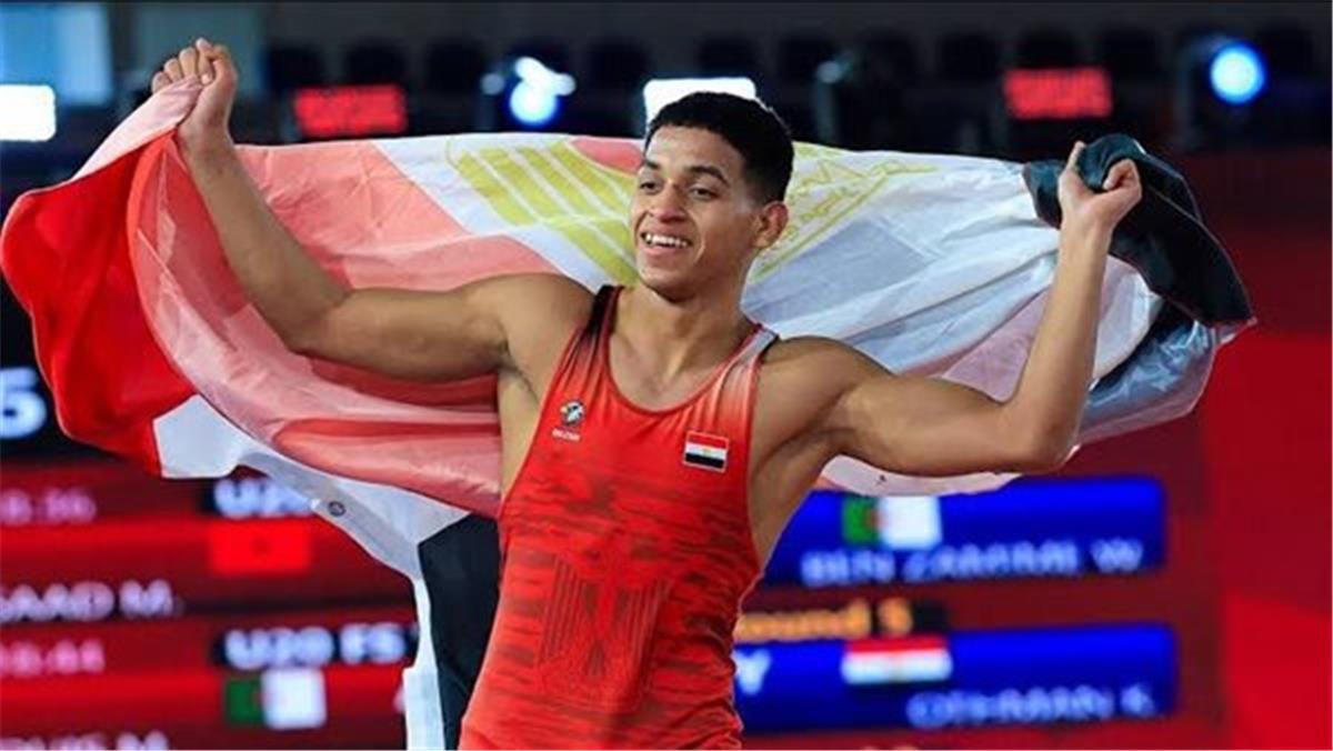 700 جنيه يعملوا إيه ولا إيه؟.. أول تعليق من زياد حجاج لاعب المصارعة بعد هروبه في سلوفاكيا 
