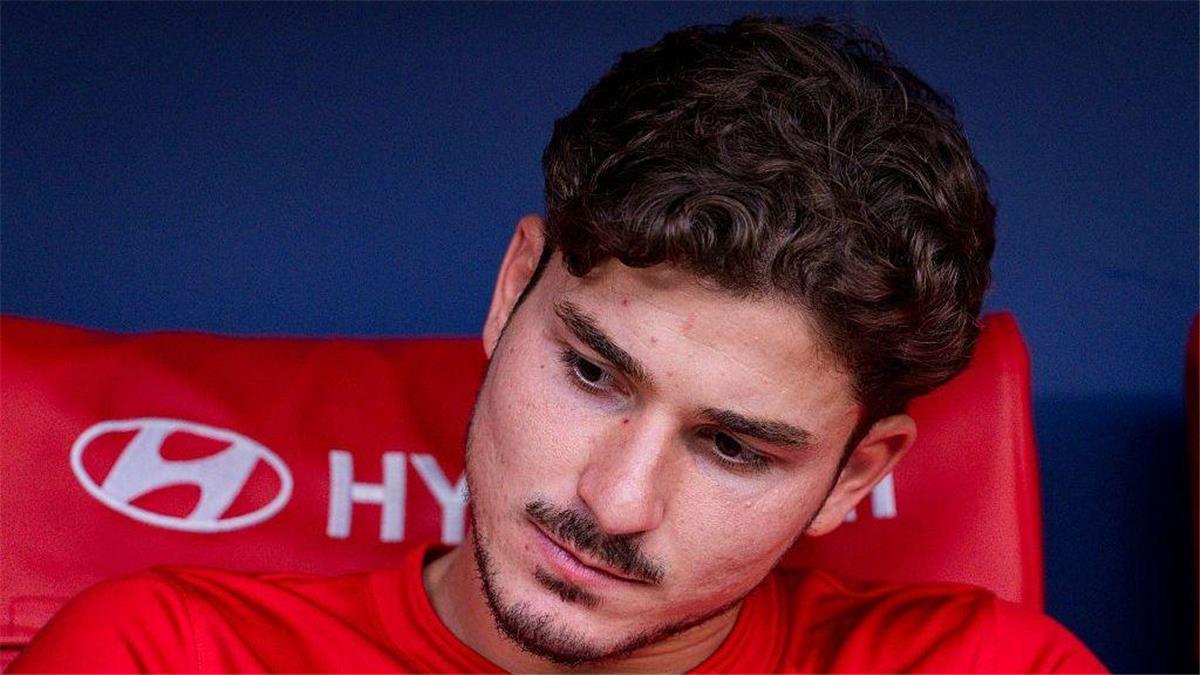 يحتاج إلى علاج فوري.. طبيب منتخب الأرجنتين يُحذر أتلتيكو مدريد بشأن ألفاريز 