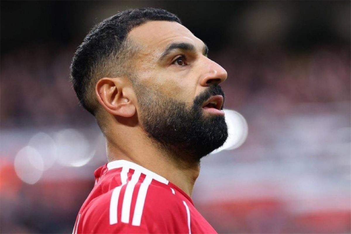 الاتفاق تم.. موعد انضمام محمد صلاح إلى ناديه الجديد 