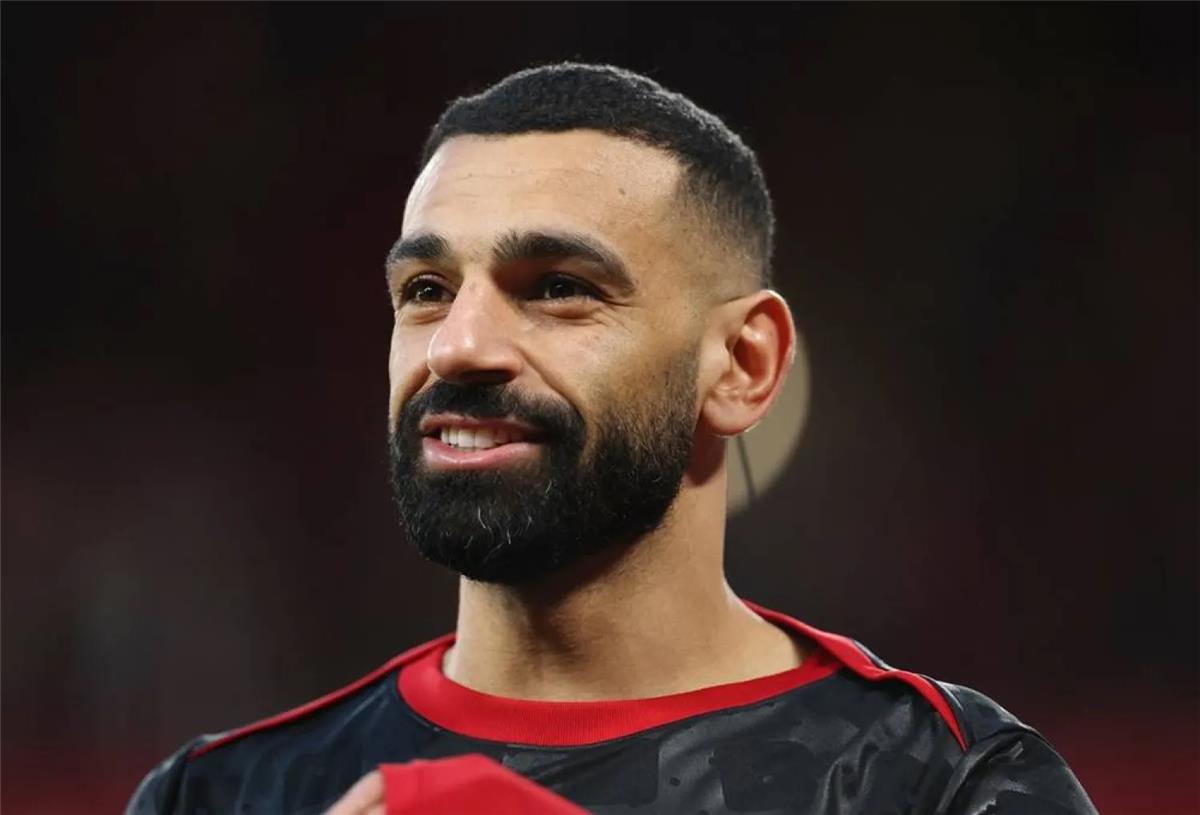 موعد وصول محمد صلاح إلى تركيا للتوقيع مع طرابزون سبور 