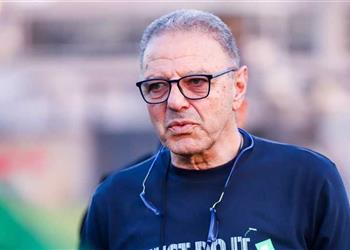 طلعت يوسف لاعب الأهلي مثل عبد الله السعيد وأفشة غير مناسب لطريقة عموتة