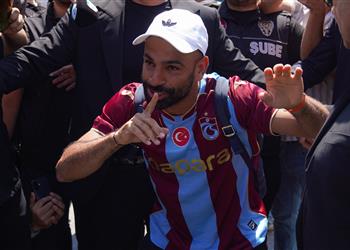 ما هي رقصة الأوتشلو التي احتفل بها محمد صلاح مع جماهير طرابزون سبور