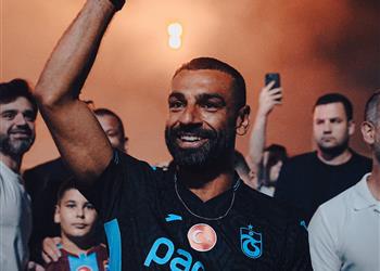 فيديو كاراجر أعلم سبب رفض أندية أوروبية ضم محمد صلاح