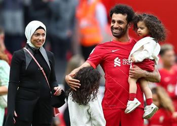 تقارير دور هام لزوجة محمد صلاح في انتقاله إلى طرابزون