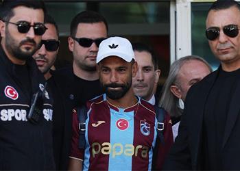 إقبال غير مسبوق على تذاكر وقمصان طرابزون سبور بعد انضمام محمد صلاح